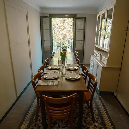 Smartr Barcelona Ramblas Aparthotel Barcelona