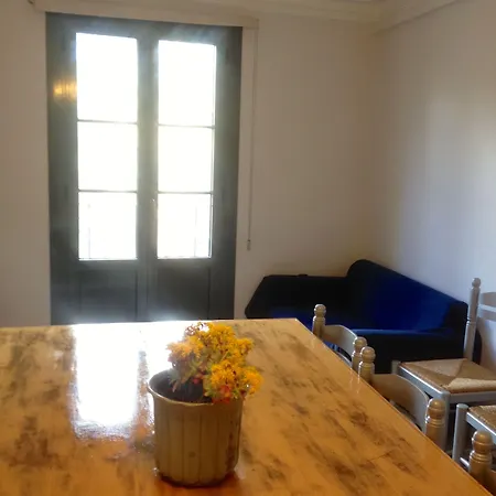 Smartr Barcelona Ramblas Aparthotel 3*