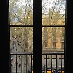 Smartr Ramblas Aparthotel 3*