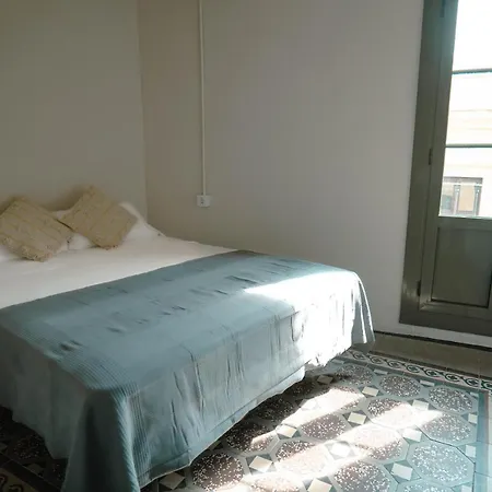 Smartr Ramblas برشلونة