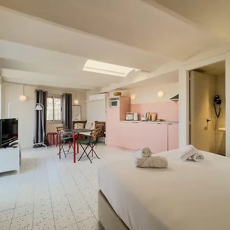 Smartr Ramblas Apart-hotel 3*